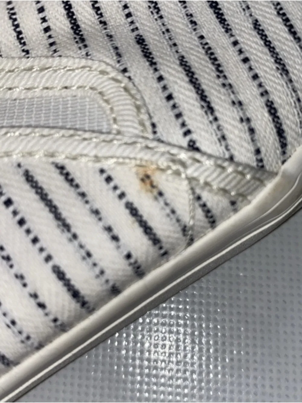 GOOD Womens Size 7.5 Keds Off White Canvas Striped Slip On Tennis Shoes